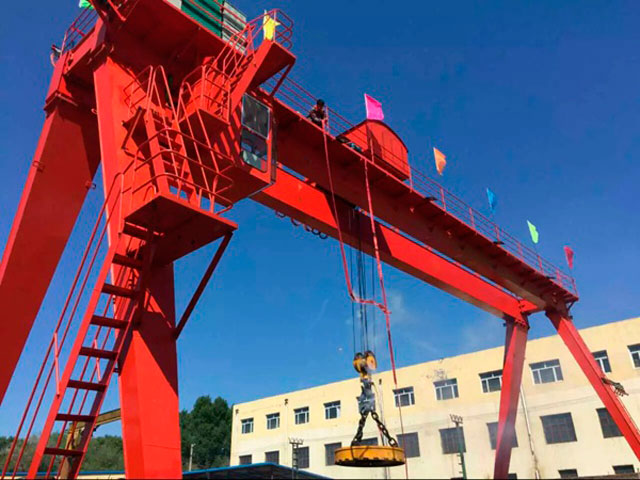 山东门式起重机厂家
